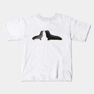 Sea lions in pair Kids T-Shirt